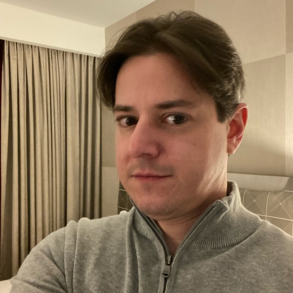 Profile Picture of Sean Grove (@sean_grove) on Poshmark