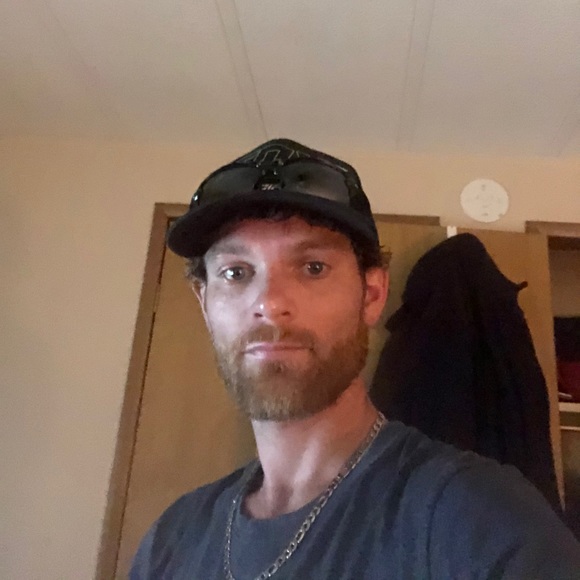 Profile Picture of Bobby Yount (@bobbyyount) on Poshmark