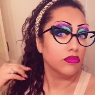 Profile Picture of Bek (@BeckyLoo) on Twitter