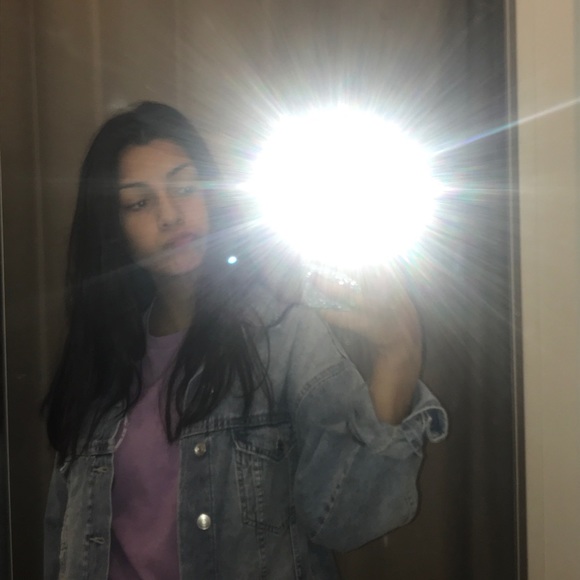 Profile Picture of Audrey Sicinski (@audreysicinski) on Poshmark