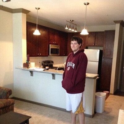 Profile Picture of Joel Swanson (@TheVikesRule) on Twitter