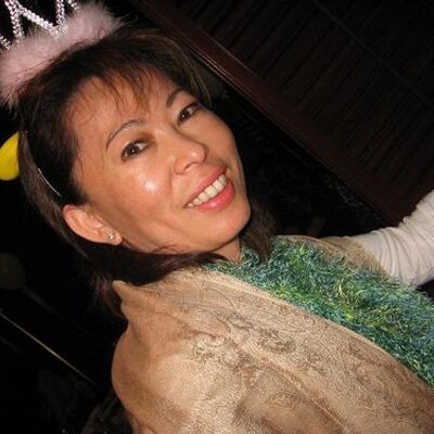 Profile Picture of Connie Lum (@ski2golf) on Twitter