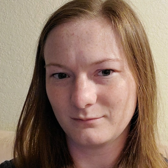 Profile Picture of Tiffeny Spindler (@tdog457) on Poshmark