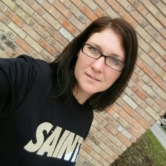 Profile Picture of Christie Theriot (@theriot123) on Poshmark