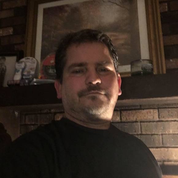 Profile Picture of Mark Smith (@marksmith472) on Poshmark