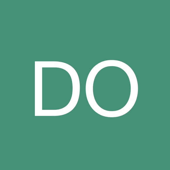 Profile Picture of Daniel Oconnor (@danoc200482) on Poshmark