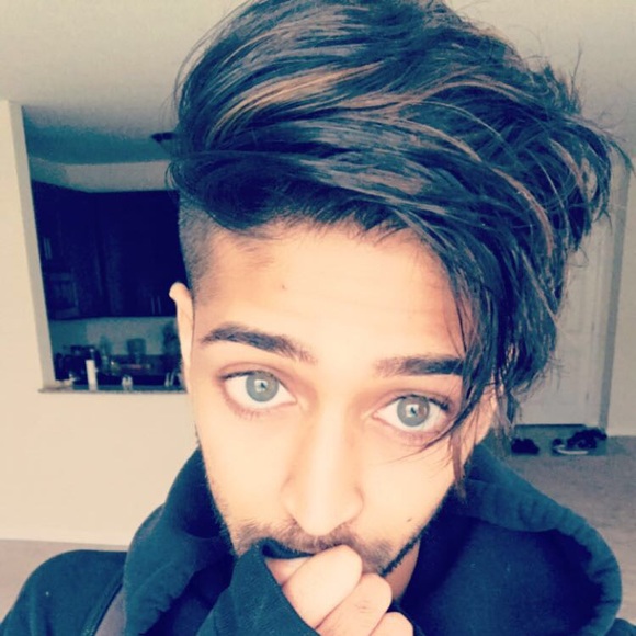 Profile Picture of Karan Jalundhwala (@kjalundh) on Poshmark