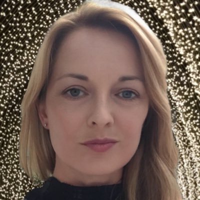 Profile Picture of Jayne Stuart (@jaynestuart1) on Twitter