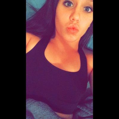 Profile Picture of Emily Clem (@emilyy_gracee04) on Twitter