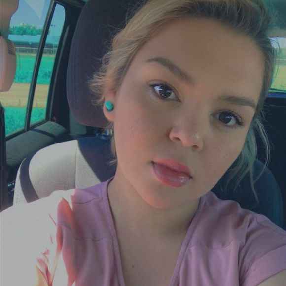 Profile Picture of Shanae Weeseekase (@sweeseekase) on Poshmark