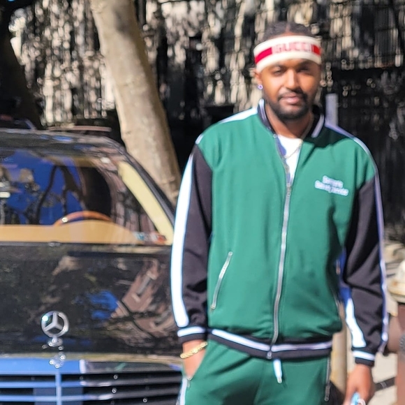 Profile Picture of Jonathan Santana (@capriboss) on Poshmark