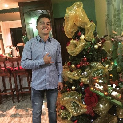 Profile Picture of Daniel Daza (@FoodadpBeer) on Twitter