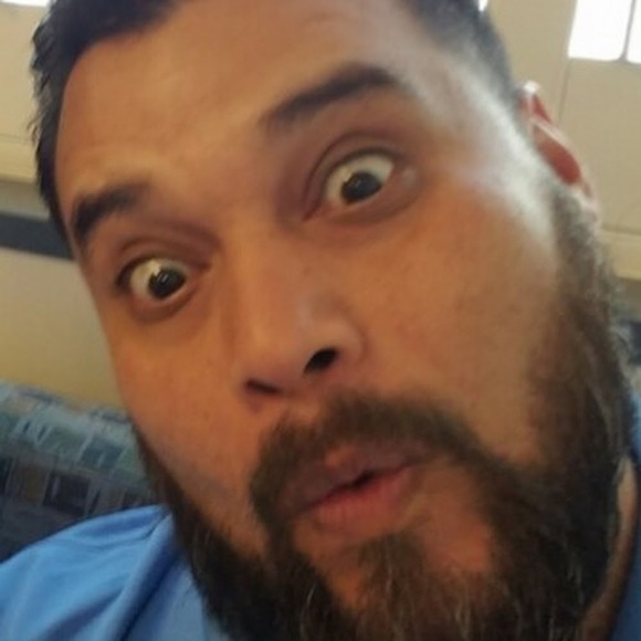 Profile Picture of Daniel Avitia (@avitiadan) on Poshmark