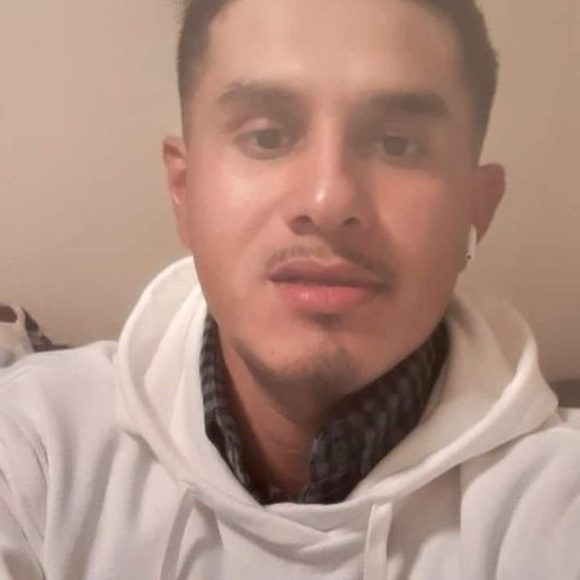 Profile Picture of Omar Calvillo (@calvilloo588) on Poshmark
