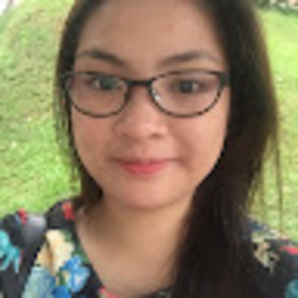 Profile Picture of Ruth naomi Paz (@ruthnaomipaz) on Poshmark