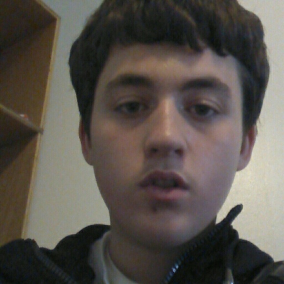 Profile Picture of Addison Thompson (@addison___) on Poshmark