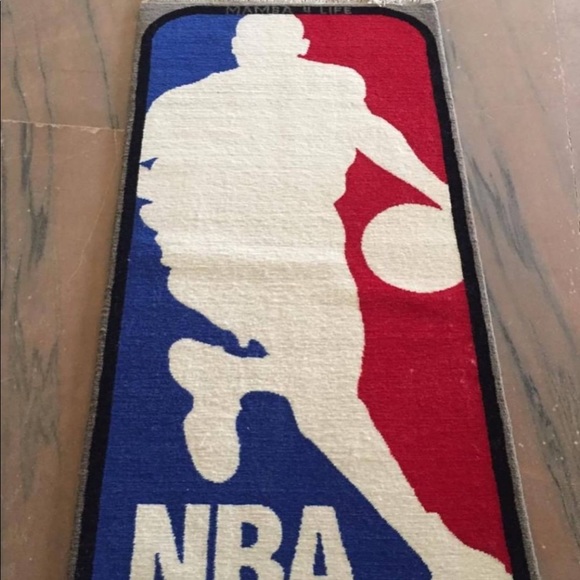 Profile Picture of Albert Gordon (@albert_gordon) on Poshmark