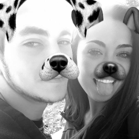 Profile Picture of Salena Sigurani (@salensiggyyy) on Poshmark