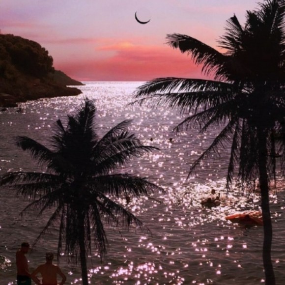 Profile Picture of Ila Botsford (@ilabotsford464) on Poshmark