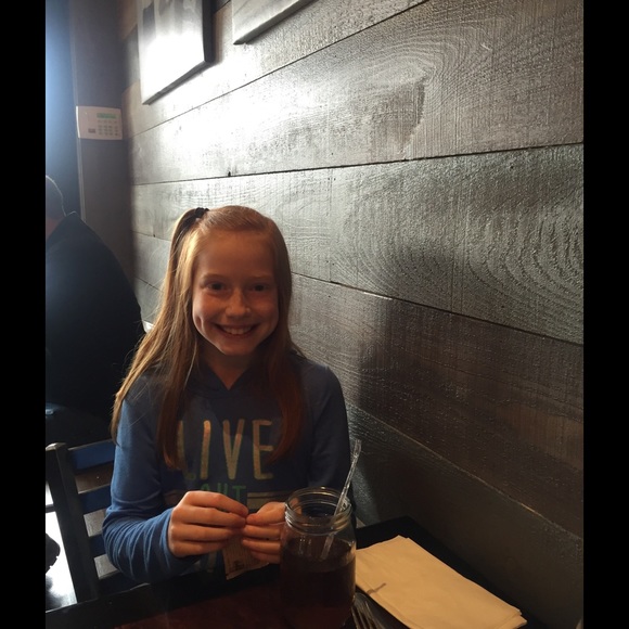 Profile Picture of Mike Schrum (@mikups) on Poshmark