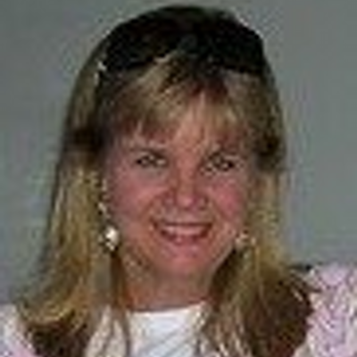 Profile Picture of Claudia Clark (@Bayberry13) on Twitter