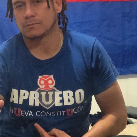 Profile Picture of Arielota Montecinos (@arielotazul_) on Poshmark