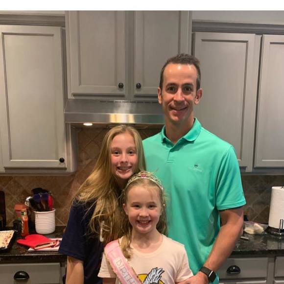 Rob Lampe - Poshmark Profile Picture of Rob Lampe (@roblampe) on Poshmark