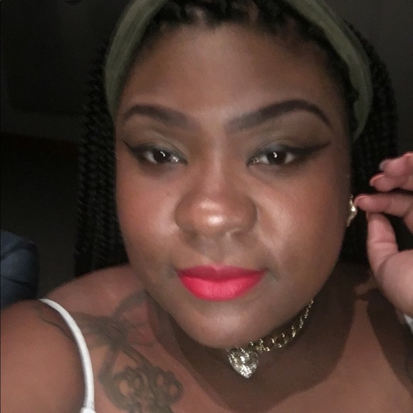 Profile Picture of Jasmine Pratt (@mrs_pratt25) on Poshmark