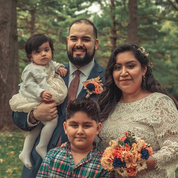 Profile Picture of Daniel Santi (@dsanti90) on Poshmark