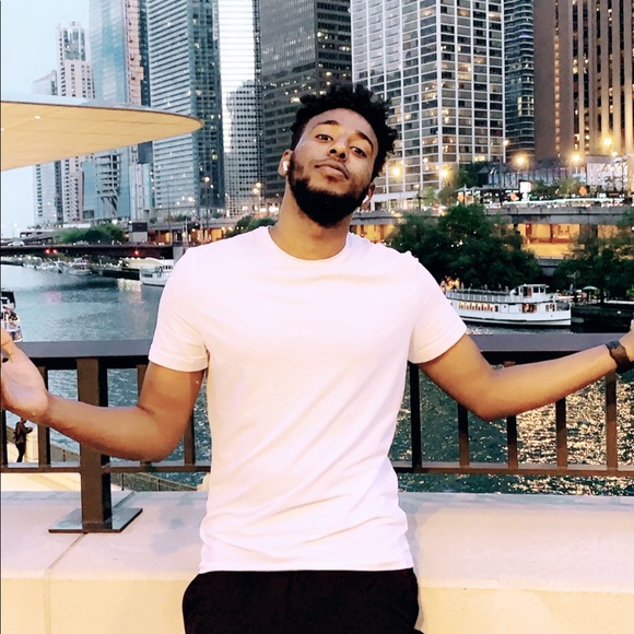 Profile Picture of Abdullahi Abdirahman (@abdullahi_a) on Poshmark