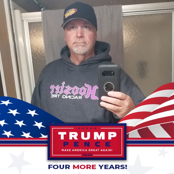 Profile Picture of David Dulaney (@daviddulaney) on Poshmark