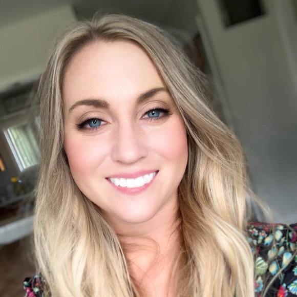 Profile Picture of Tiffany Maltby (@tiffanymaltby5) on Poshmark