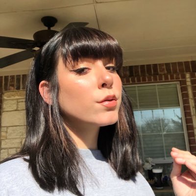 Profile Picture of Alyssa Nunez (@anunez1128) on Twitter