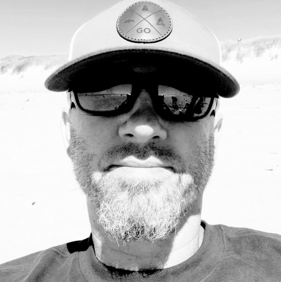 Profile Picture of Jesse Leonard (@hjleonard5) on Poshmark