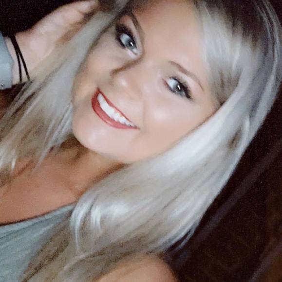 Profile Picture of Maggie Roffler (@maaagggiee) on Poshmark