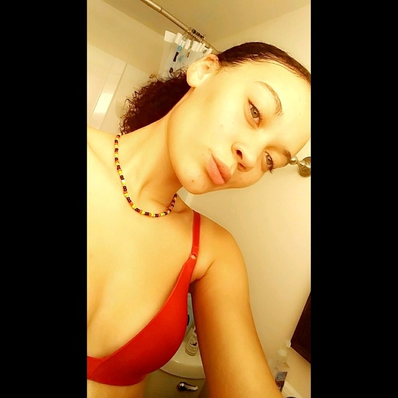 Profile Picture of Brandy Branch (@braaandaay) on Poshmark