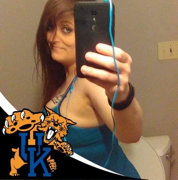 Profile Picture of Monica Aebersold (@monicaaebersold) on Poshmark