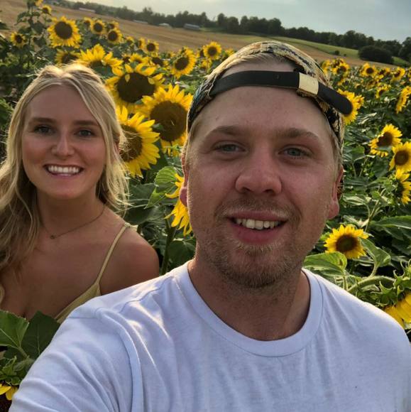 Sean Colton - Poshmark Profile Picture of Sean Colton (@donkey_sac) on Poshmark