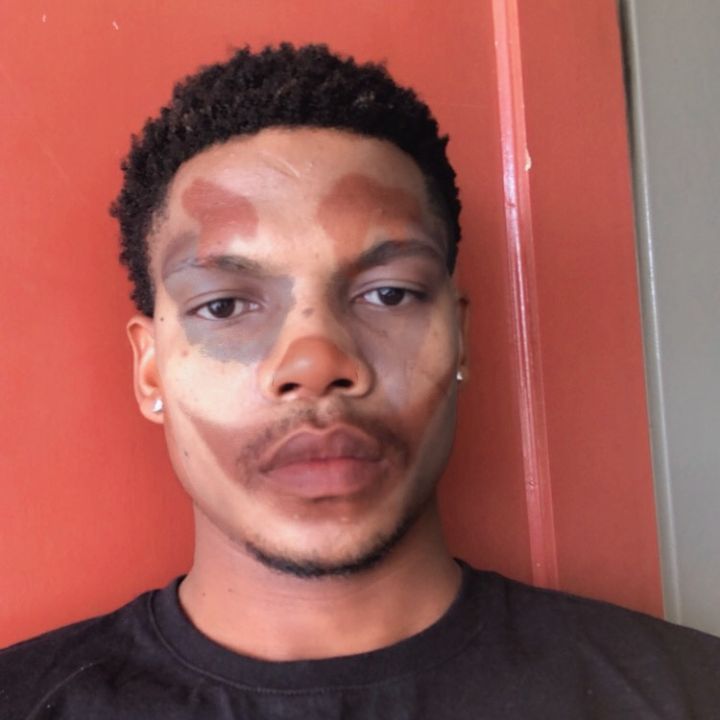 Profile Picture of P E A C H E S 💗🎀 (@niel_bock) on Tiktok