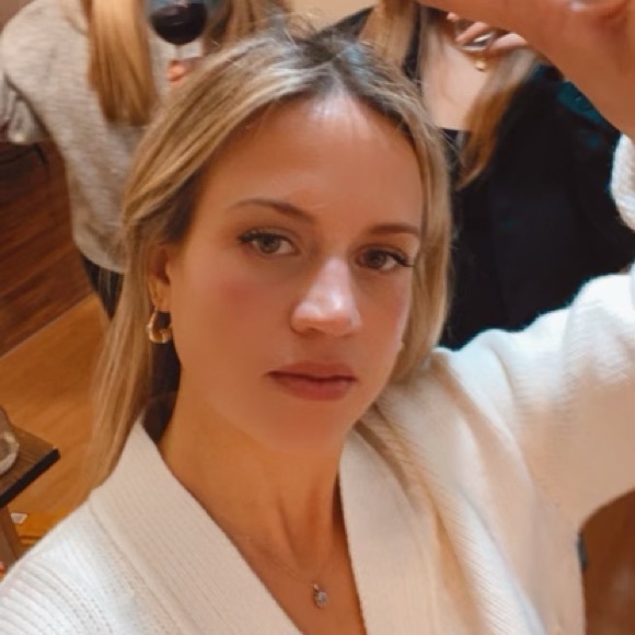 Profile Picture of Kori Wickstrom (@koriwick) on Poshmark