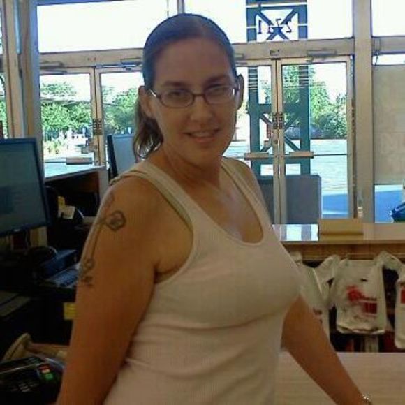 Whitney Palmer - Poshmark Profile Picture of Whitney Palmer (@wppalmer1953) on Poshmark