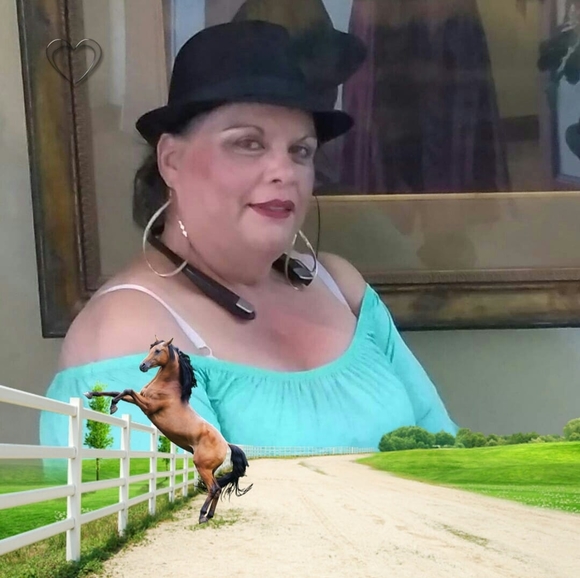 Profile Picture of Aidelina Camacho (@cuchy15) on Poshmark