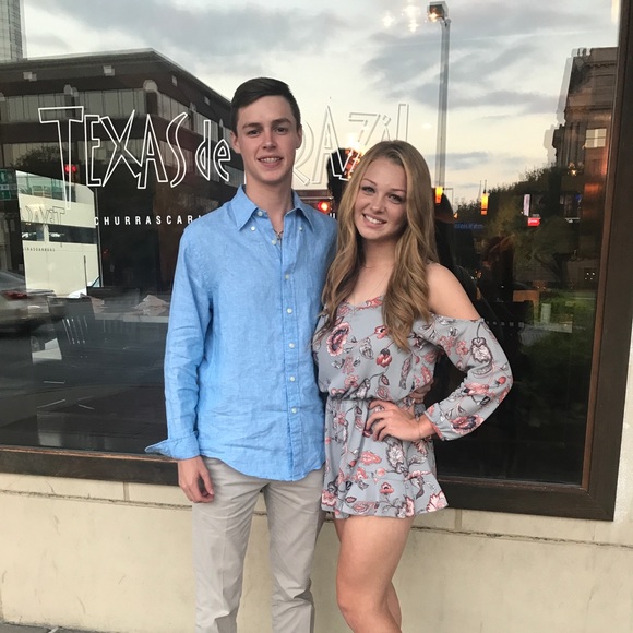 Profile Picture of Fielder Summy (@fieldersummy) on Poshmark