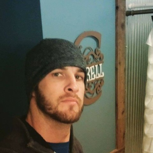 Profile Picture of Joshua Shane (@shanecarrell86) on Poshmark