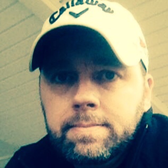 Profile Picture of Stephen Barnett (@sbarn777) on Poshmark