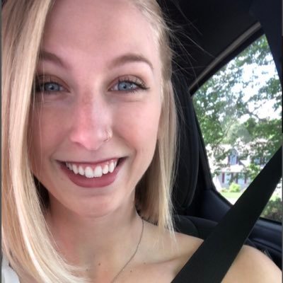 Profile Picture of Julia May (@haines_julia) on Twitter