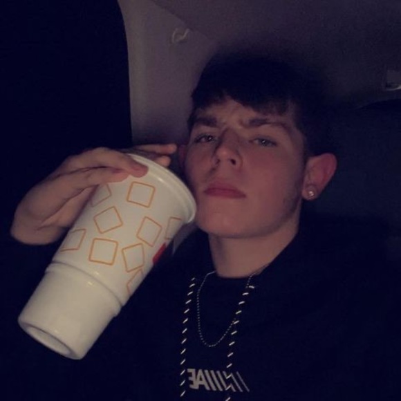 Profile Picture of Kyler Deshong (@kylerdeshong) on Poshmark