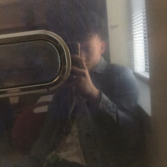 Profile Picture of Miguel Maradiaga (@miglo214) on Poshmark