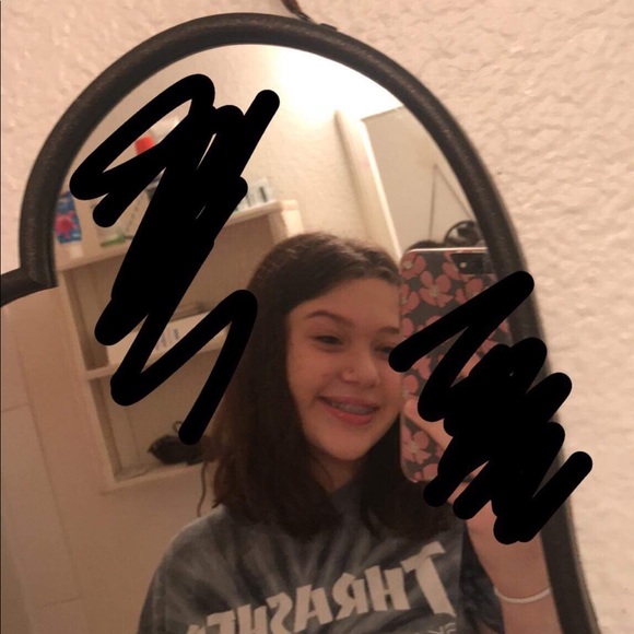 Profile Picture of Jordyn Rae (@jordyn1736) on Poshmark