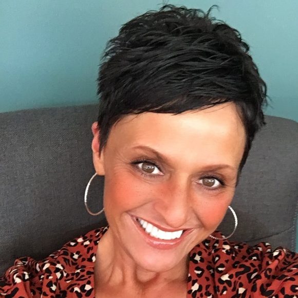 Profile Picture of Kerry Page (@kapage2007) on Poshmark